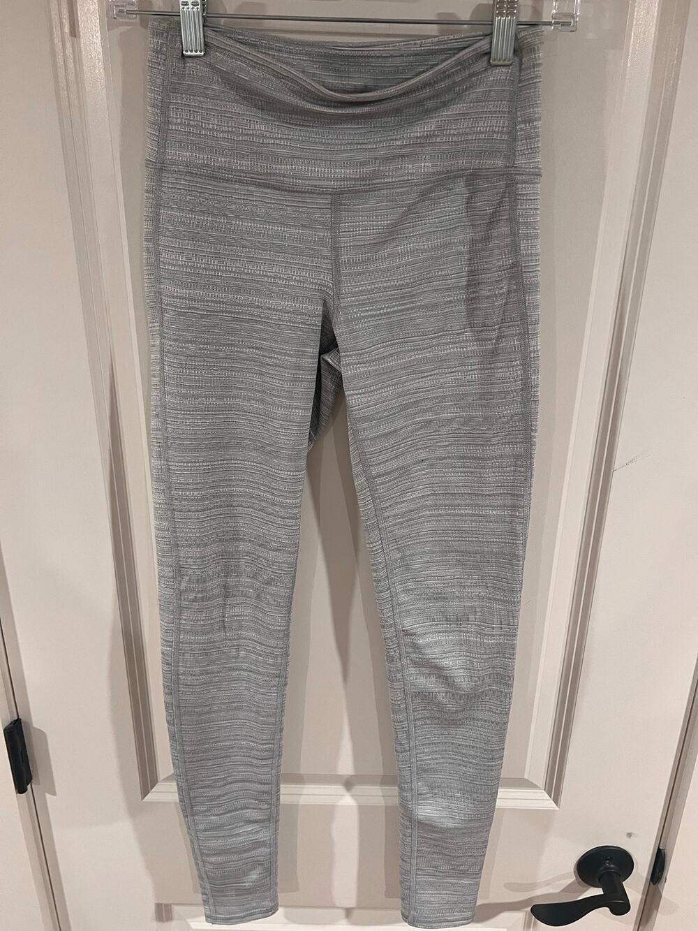 Athleta XS Womens Grey leggings textured style